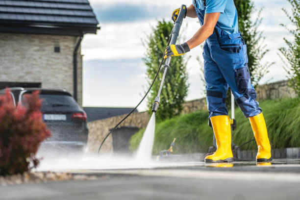 Best Pool Deck Cleaning  in Saint Johns University, MN